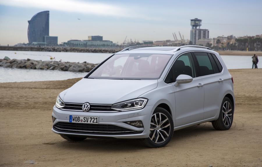  Volkswagen Golf Sportsvan TSI 2017 года  (WW) (фото 25 из 40)